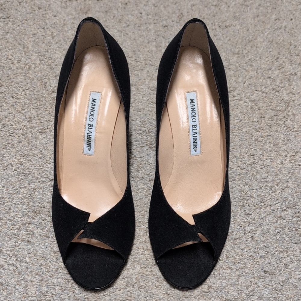 Manolo Blahnik - Arsenia Style Black Peep-Toe Heels